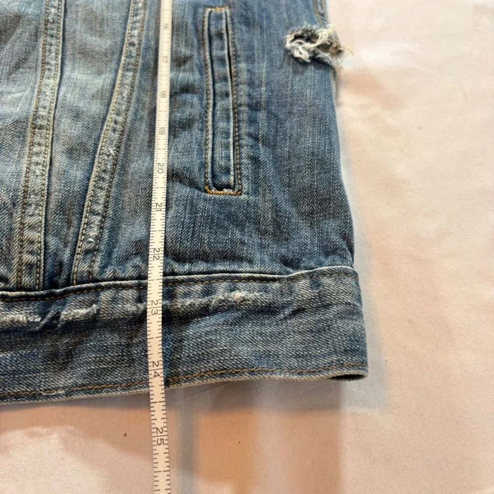 Levi's Denim Trucker Vest Mens Medium Distressed Eagle Graphic Blue Jean Jacket